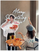 必胜客薄底披萨：生活的酥脆注脚